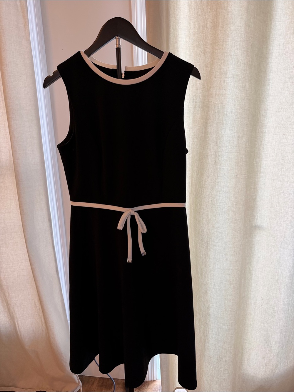 Tommy Hilfiger Black Sleeveless Dress with White Trim